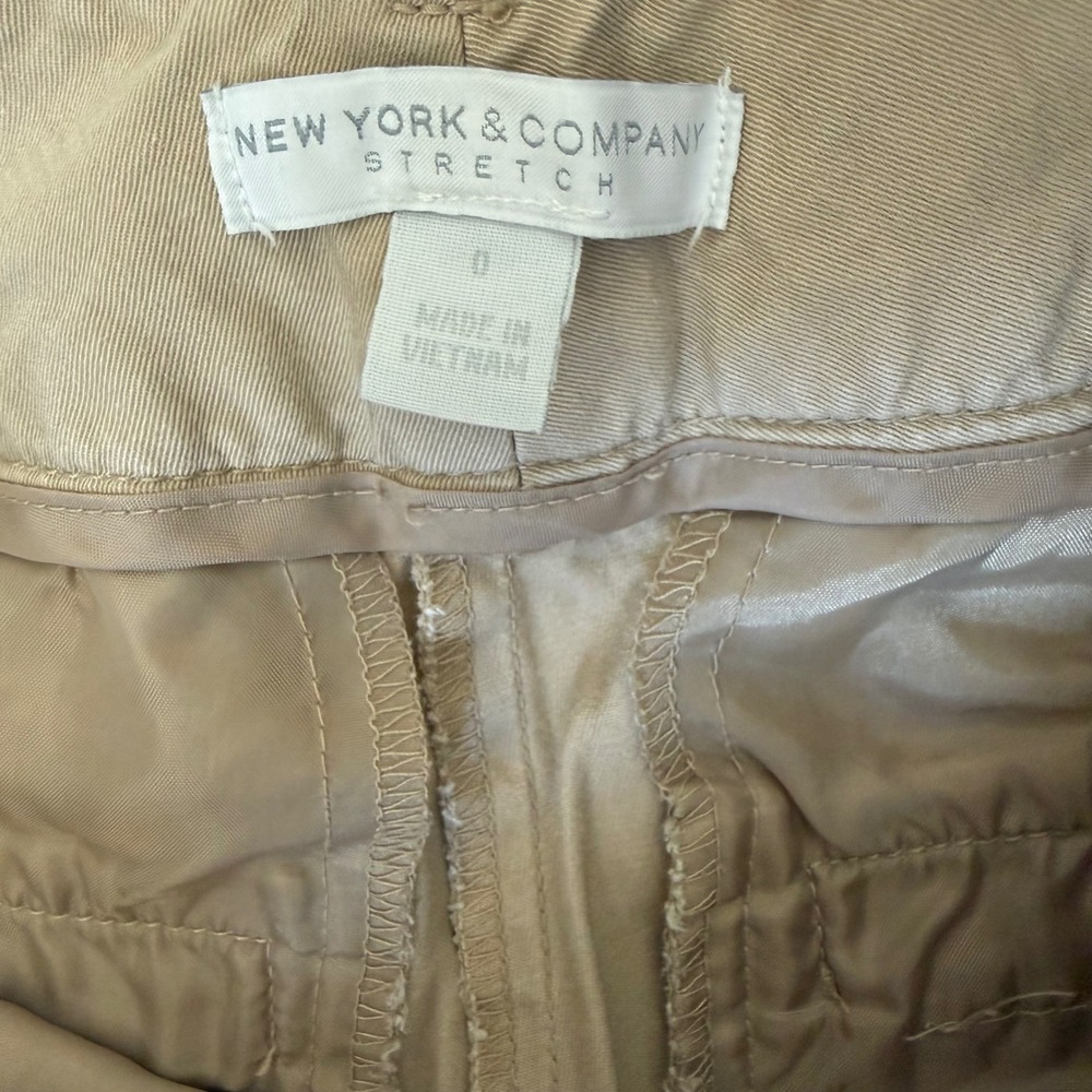 New York & Company Stretch Capri y2k Women Pants Khaki Tan Cropped Chino - Picture 11 of 11